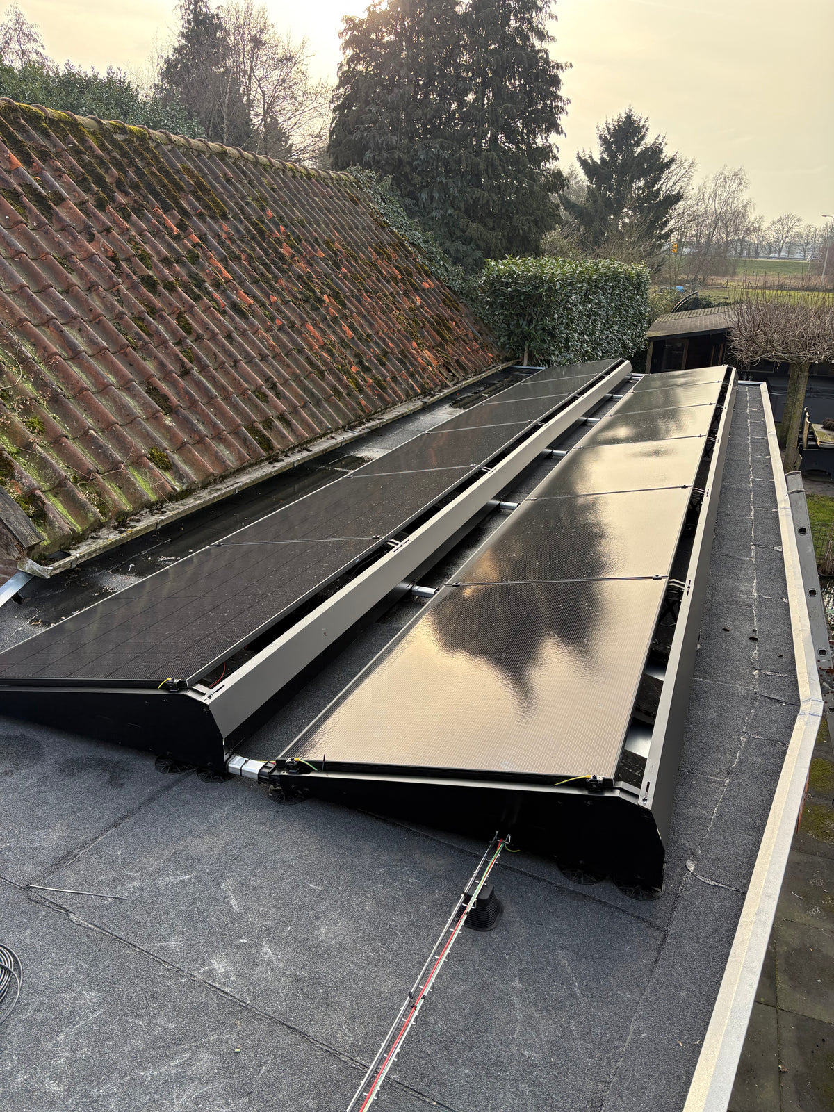 Netjes afgewerkte duurzame energie-installatie van B.Y Roersen